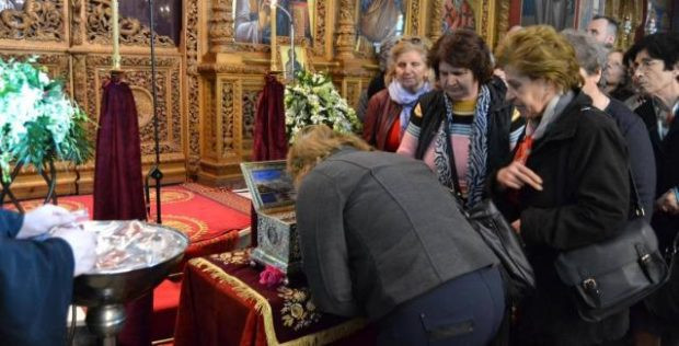 Η Αγία Ζώνη αναχώρησε για το Άγιο Όρος -Με δάκρυα στα μάτια αποχαιρέτησε το Αγρίνιο το Θεομητορικό κειμήλιο